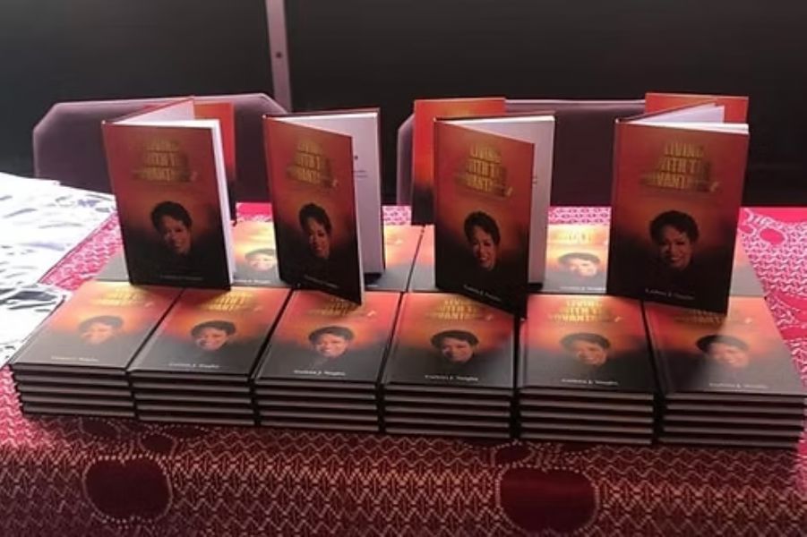 BULK (20 or more) Living With The Advantage